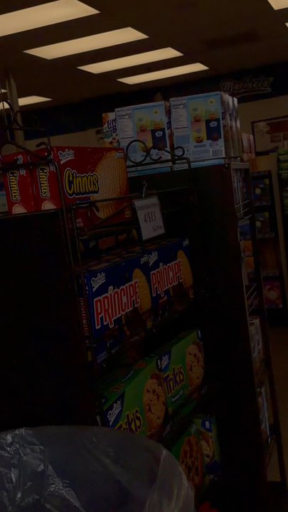 Oroweat Baking Company - inside the store - Bakeries Near Me - Montebello, California