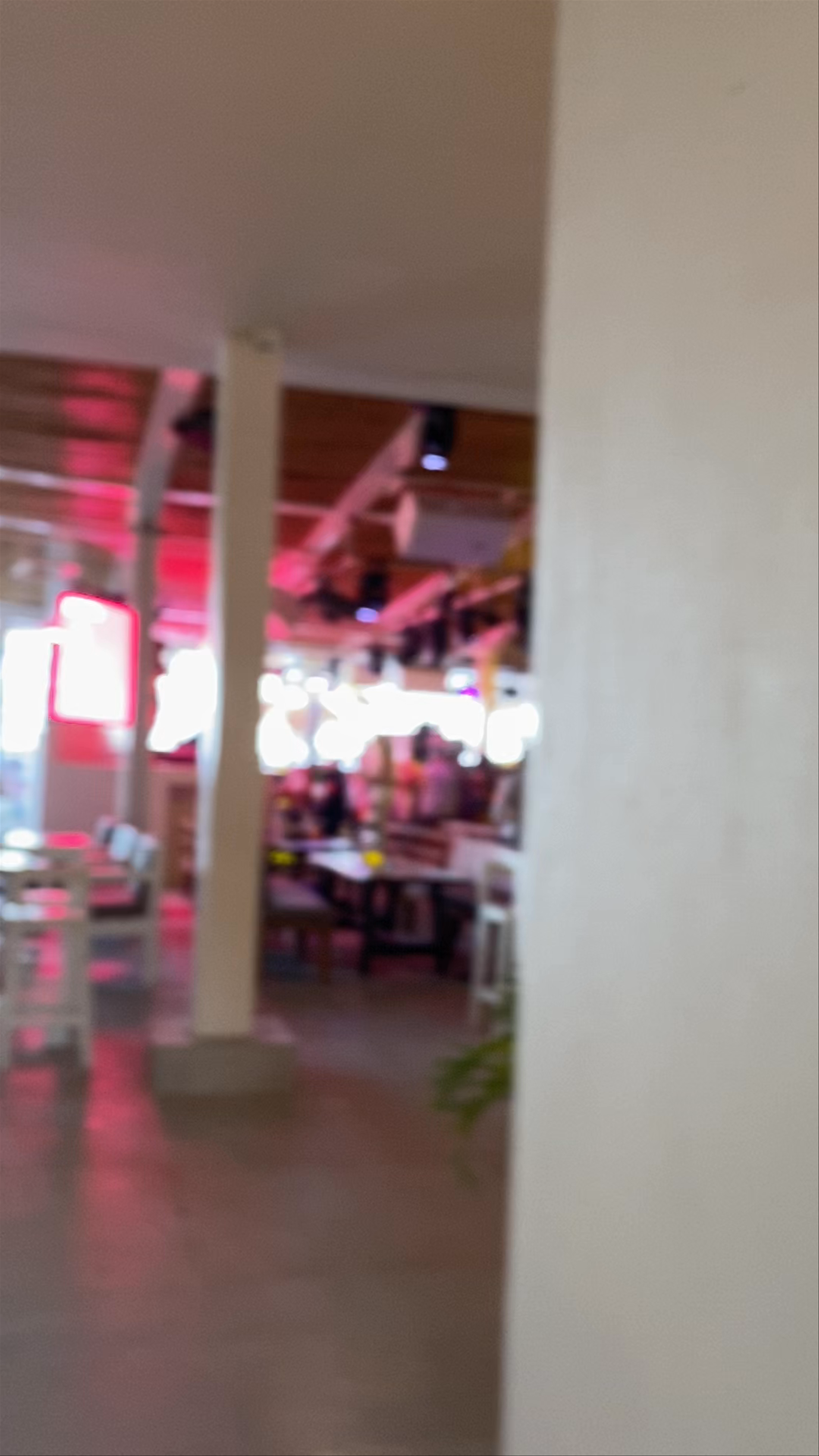 Tropicana Beach Bar - Restaurant