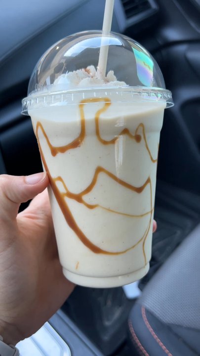 The Green Table Restaurant - Apple pie Milkshake - Vegan Near Me - Palm Harbor, Florida