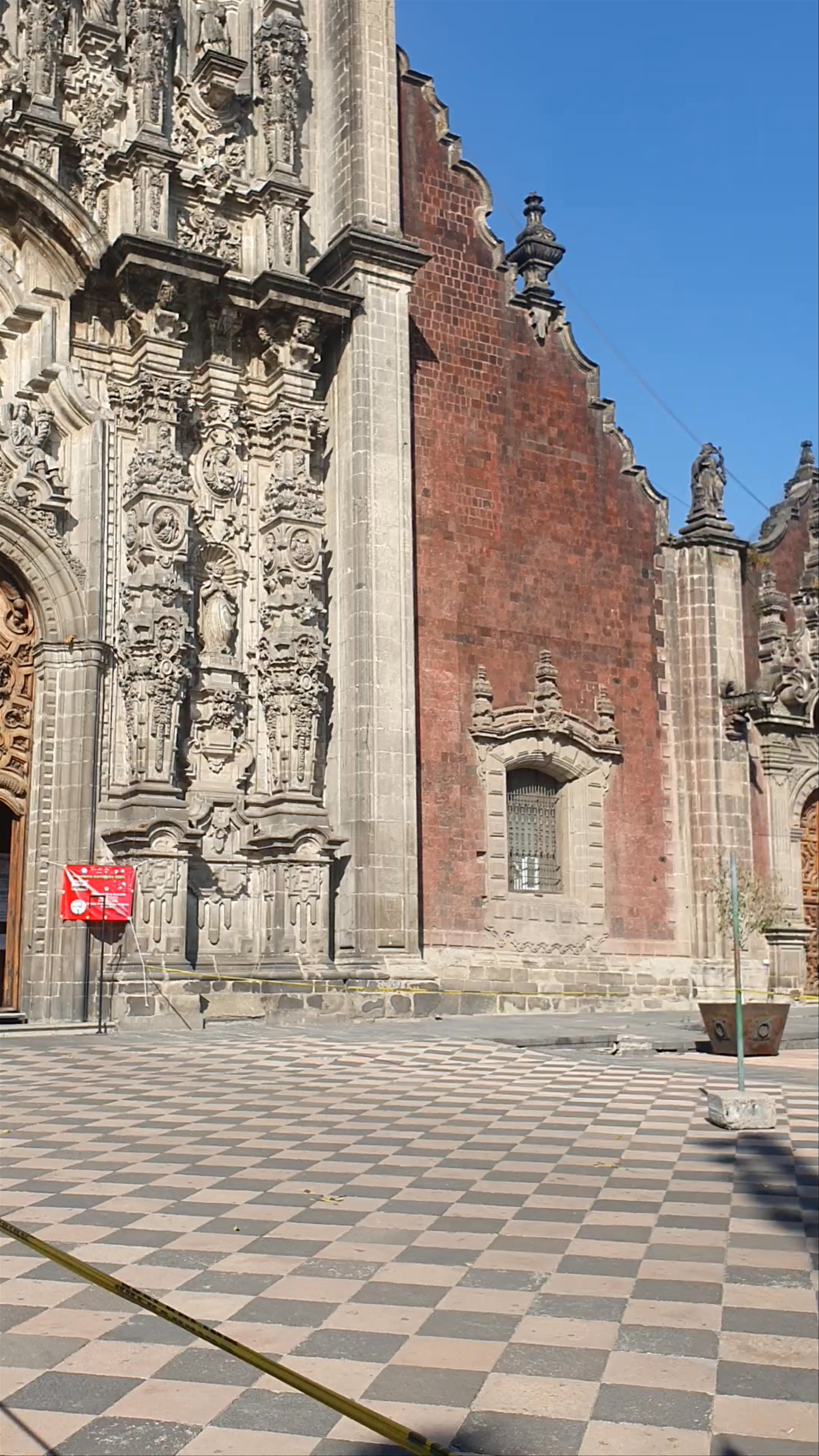 Catedral Metropolitana de la Ciudad de México: Baroque Majesty in Mexico City's Historic Center