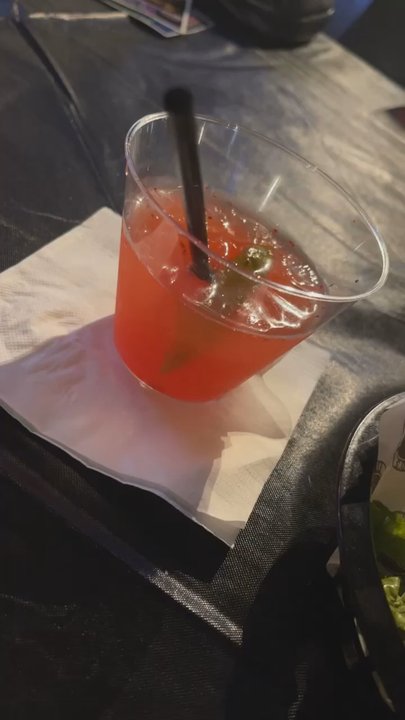 CeeZoos Bar & Lounge - I just want a nap now but I feel GOOOOOOD and the homemade fries are fire. The burger is seasoned to PERFECTION - Lounges Near Me - Dallas, Texas