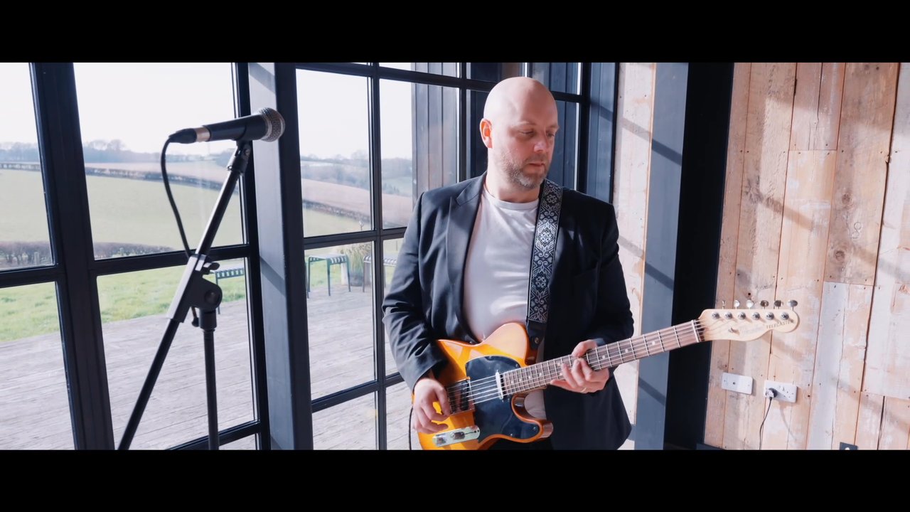 Groove Addiction - Alternative Singer - video