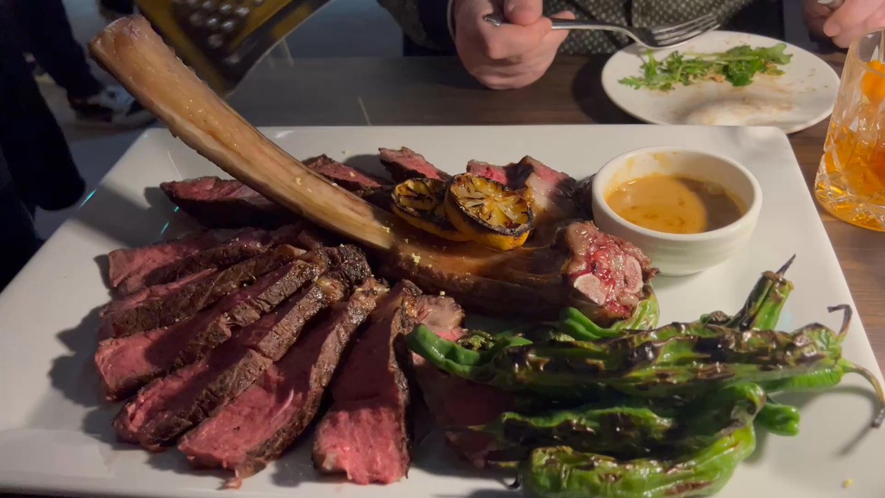 Hestia Kitchen + Bar - Steakhouses Near Me - Richmond, British Columbia