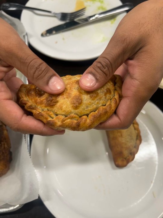Claudy's Kitchen - Chicken Empanada - Empanadas Near Me - Bronx, New York