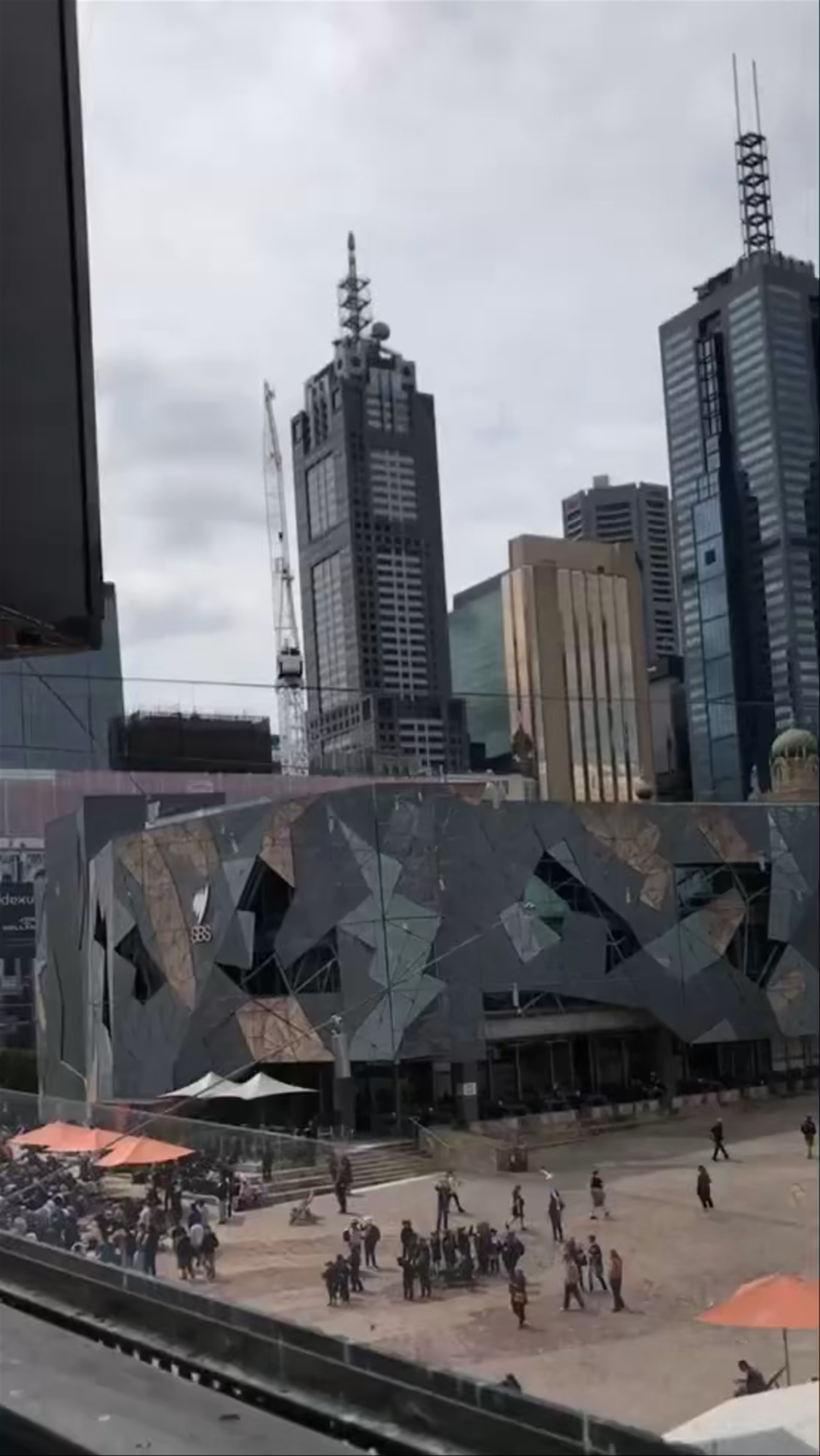 Transit Rooftop Bar: Urban Vibes Overlooking Melbourne