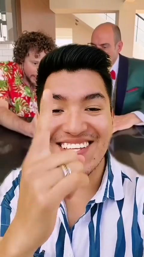 Vídeo UGC 2 de Tonny