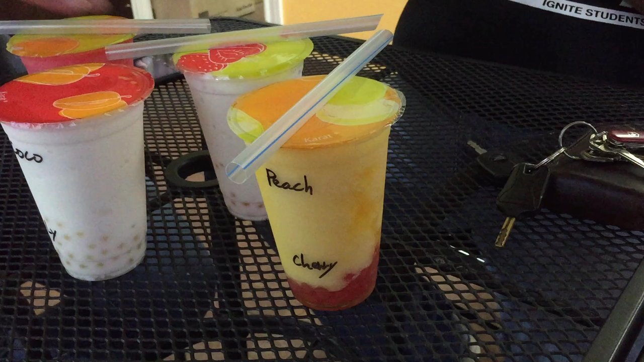 Tea Rush Express - How to puncture lid. Step 1: let the straw drop. Step 2: enjoy. - Bubble Tea Near Me - McAllen, Texas