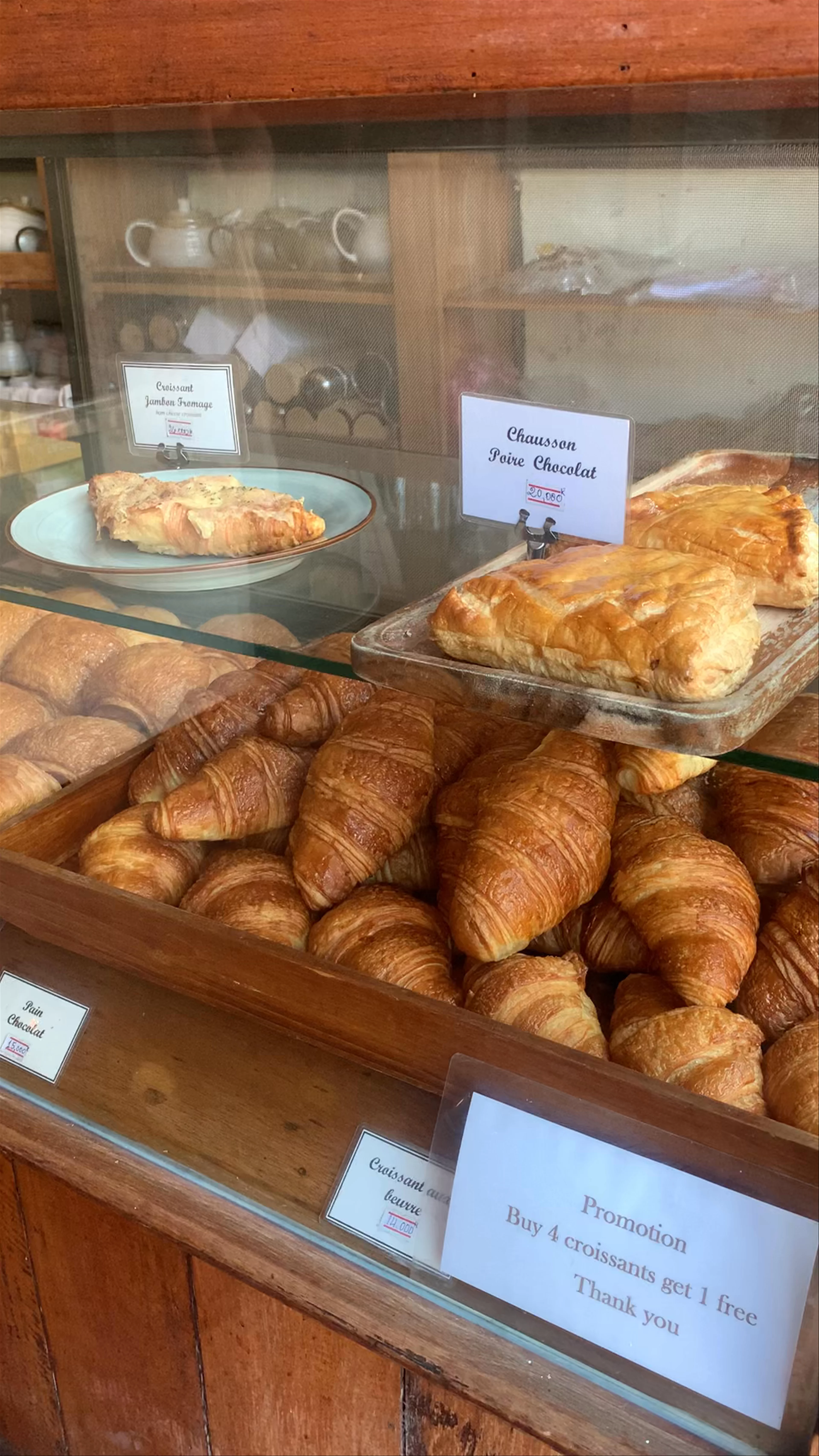 Le Banneton Café French Bakery, Sakkaline Road