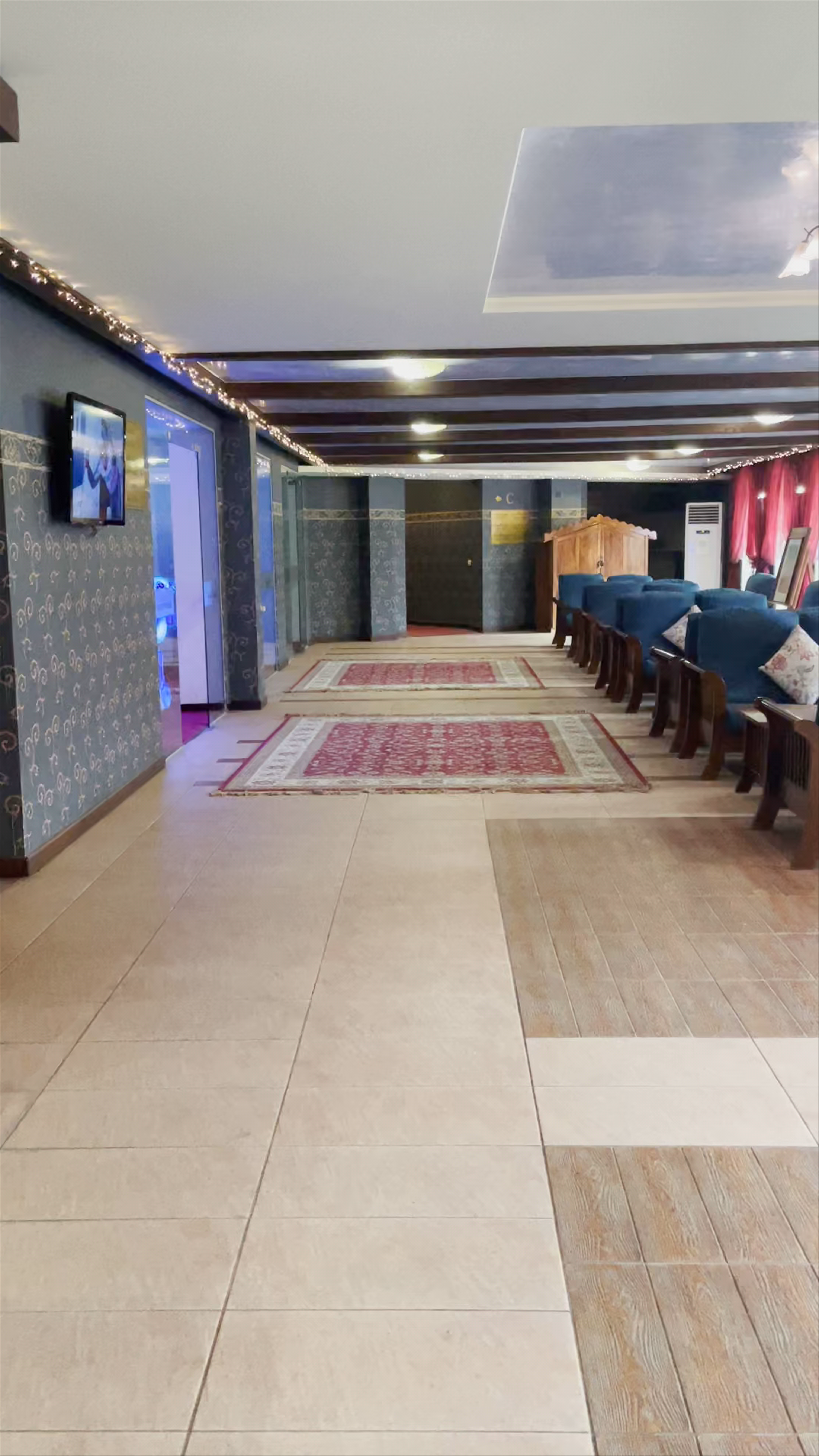 Grand Royale Apartment Complex & Spa