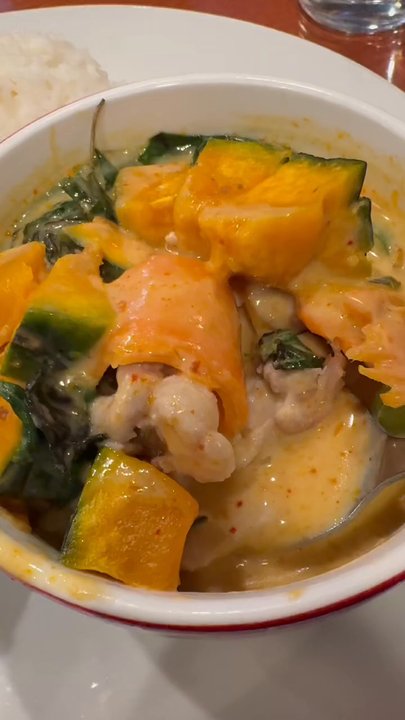 Elephant Cafe - This curry has blown my mind. It was so flavorful!! - Thai Near Me - Lake Forest, California