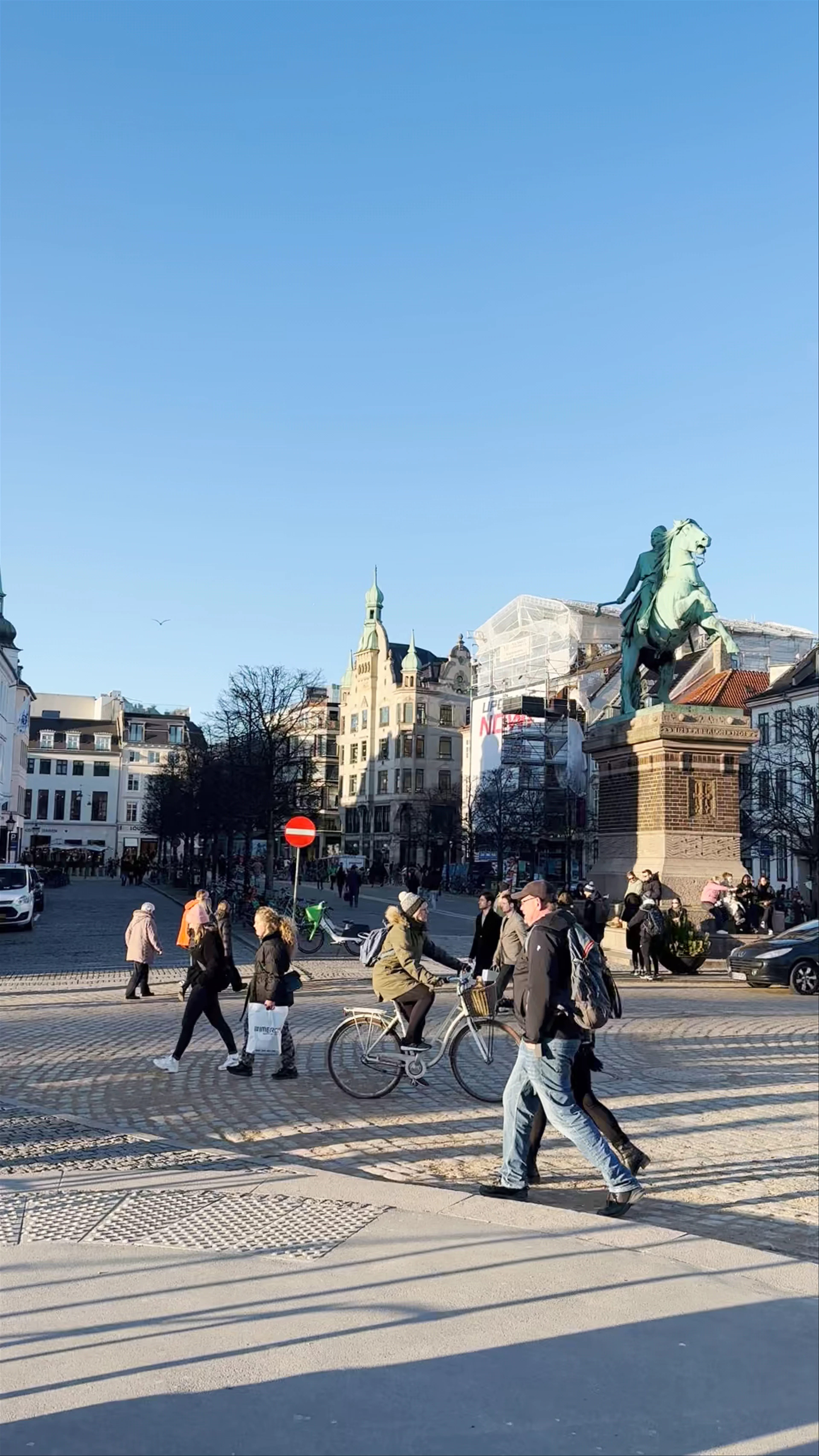 Christian X Statue, Bredgade