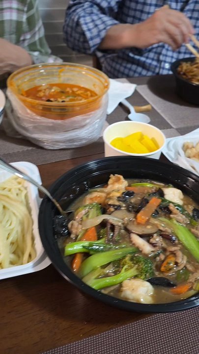 Red Dragon - Eight Treasure Stir Fry w Rice (front), Jjamponh (left), and Jjajangmyeon (right) - Noodles Near Me - Diamond Bar, California