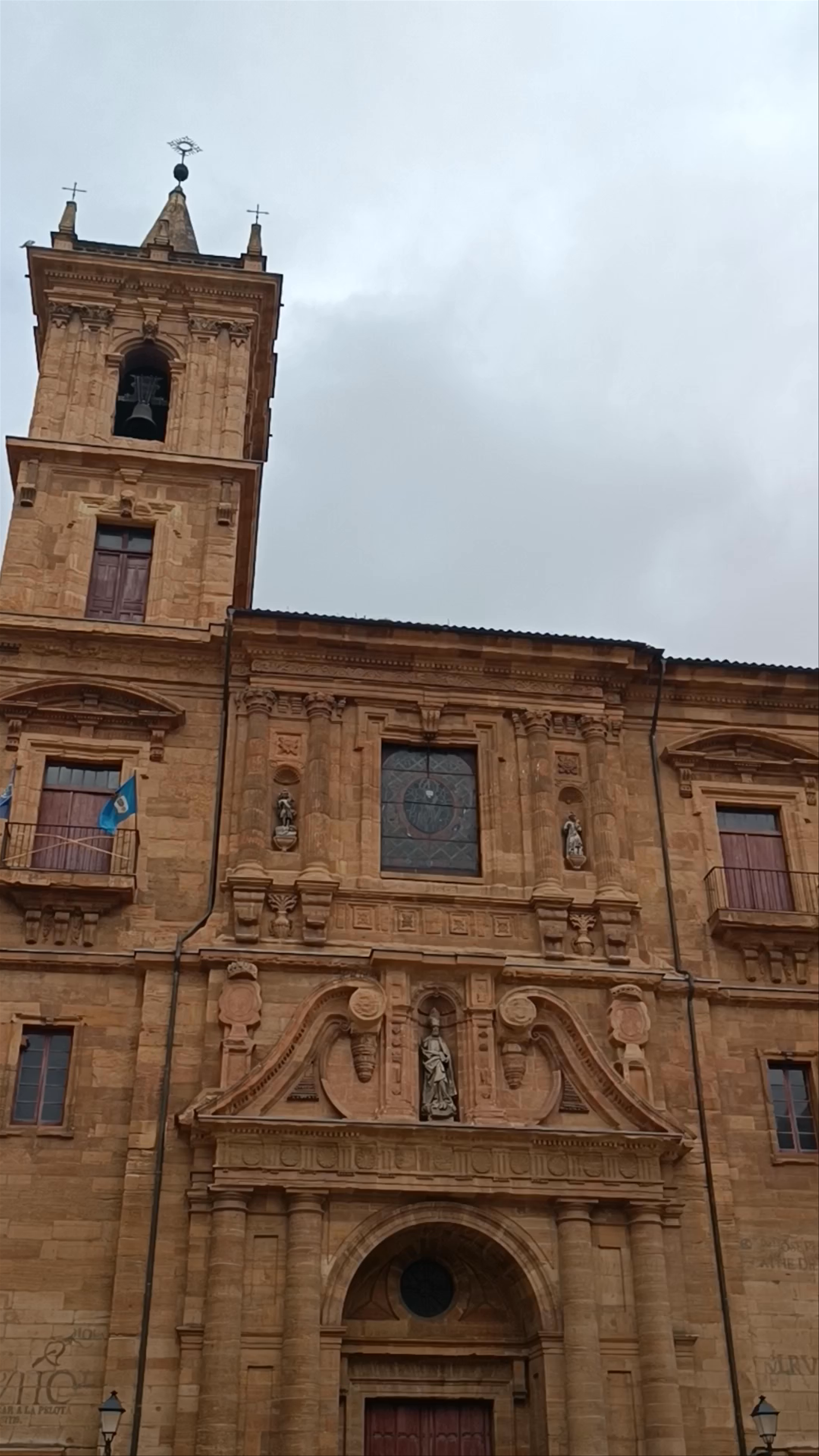 Iglesia de San Isidoro El Real