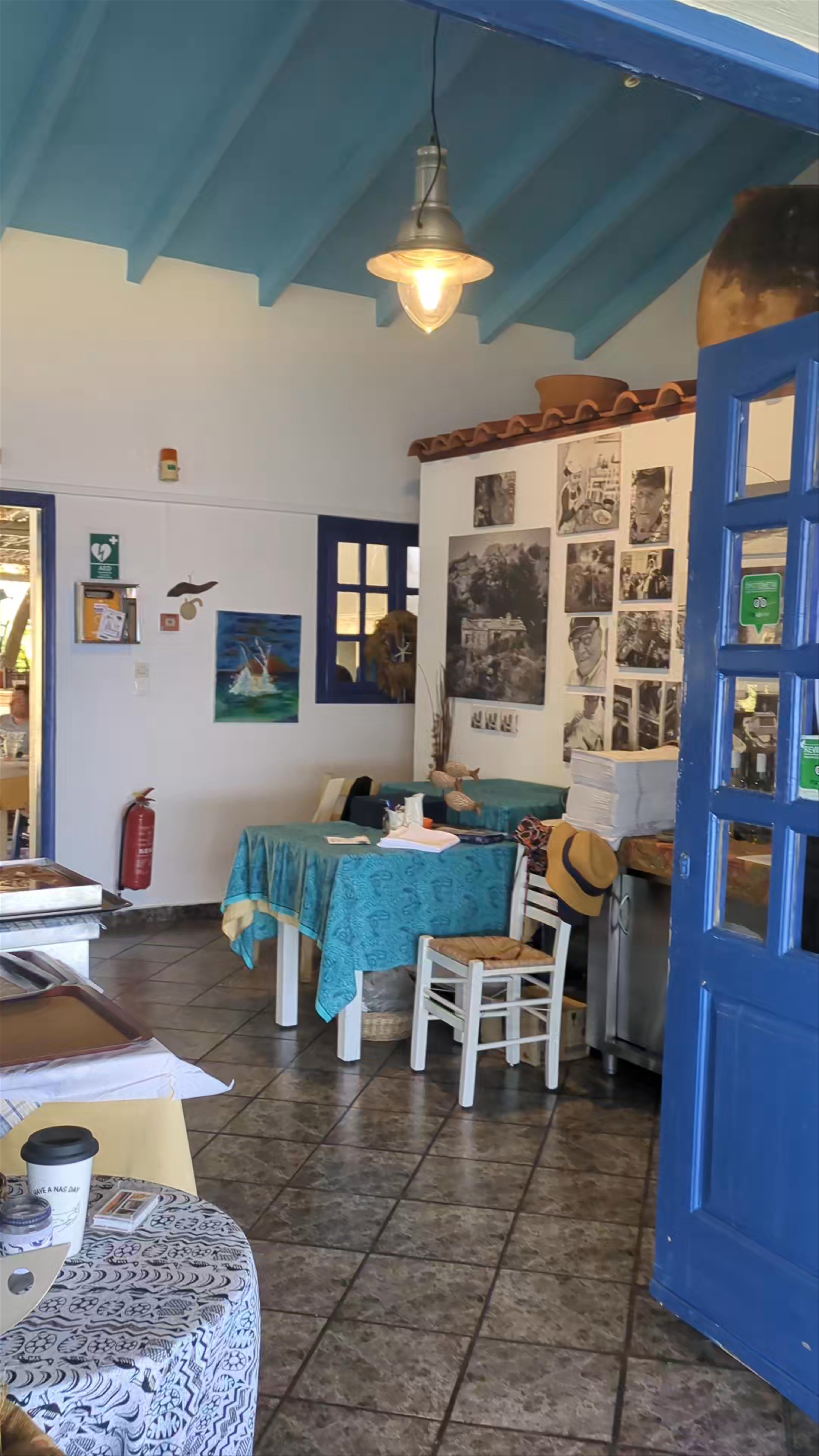 Anna's Fish Tavern