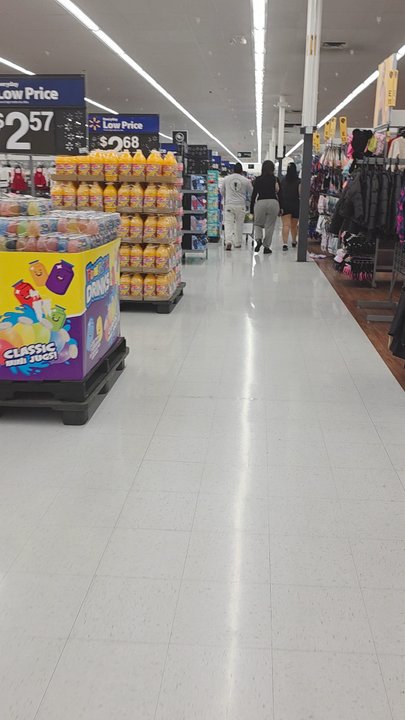 Walmart Supercenter - Wide aisles - Grocery Near Me - Phoenix, Arizona