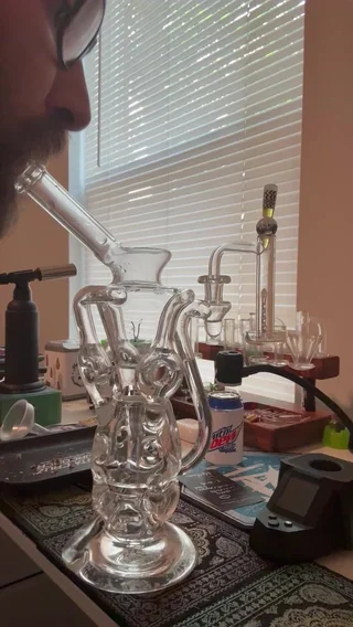 Preview pic of OTW Noah Ross fabricated triple doughnut, recycler comes with case