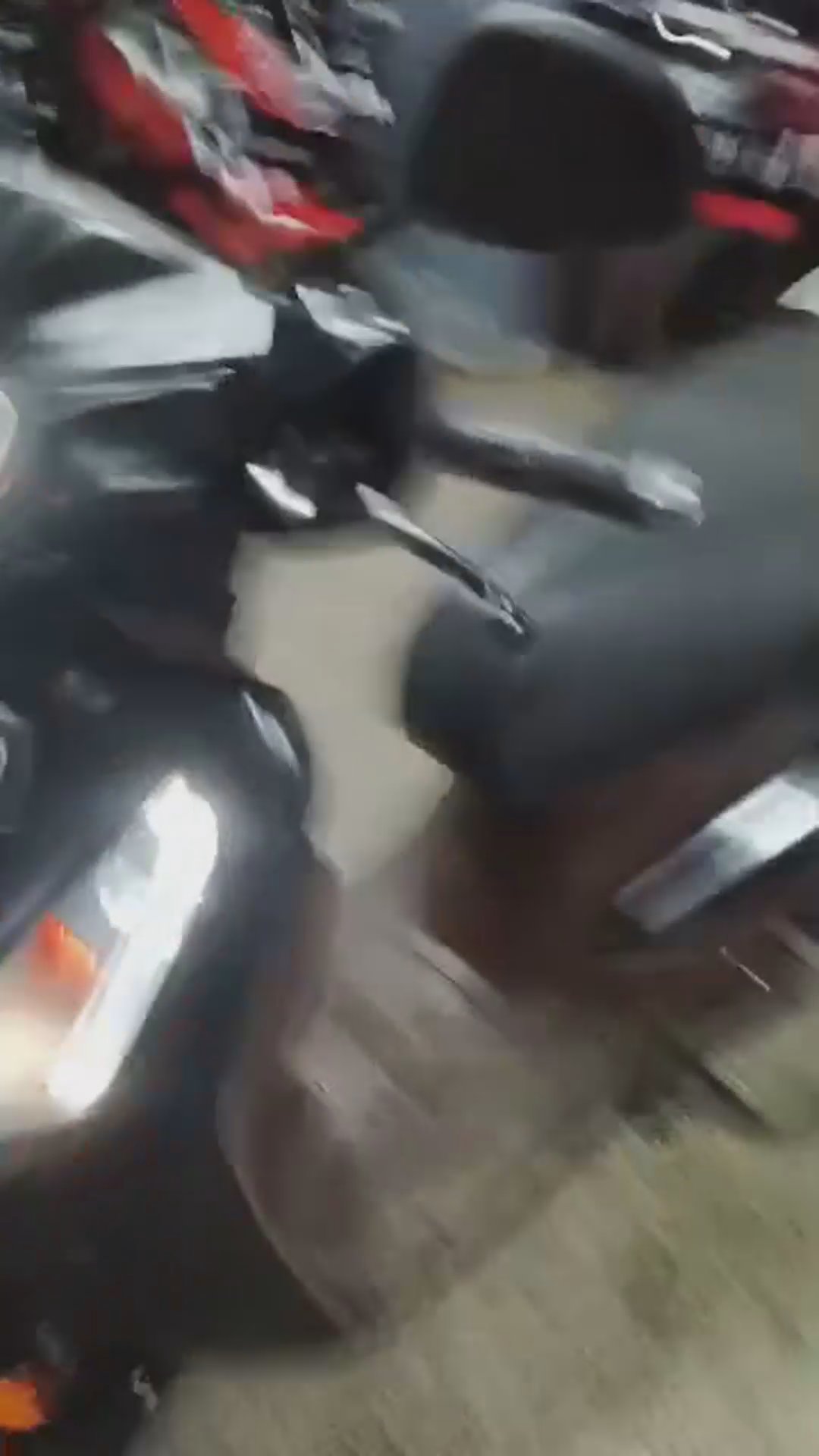 Walk-around video thumbnail