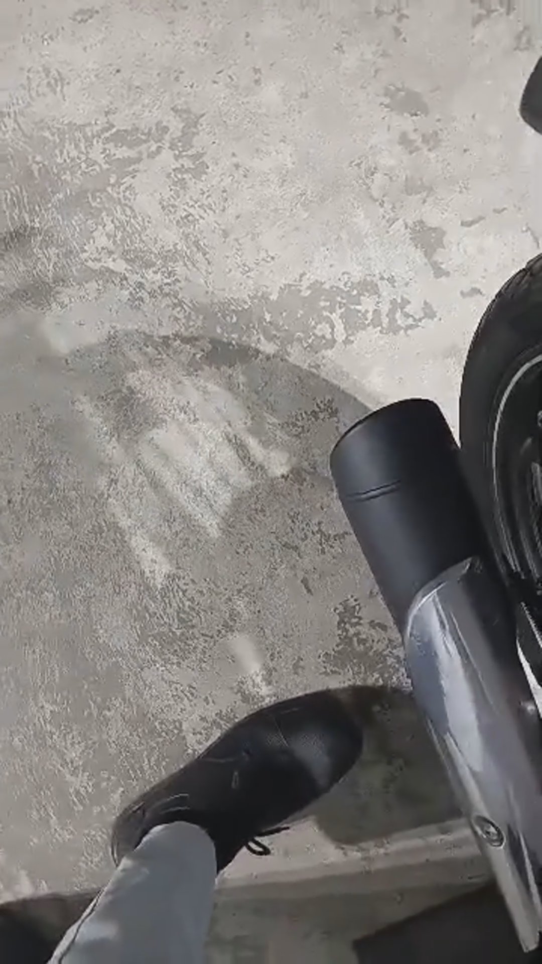 Walk-around video thumbnail