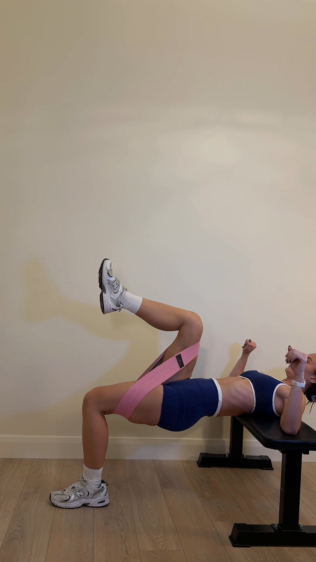 W1/D4: LOWER BODY GYM