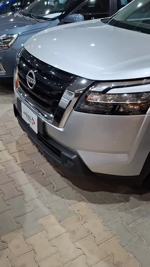 نيسان باثفندر SV 2024