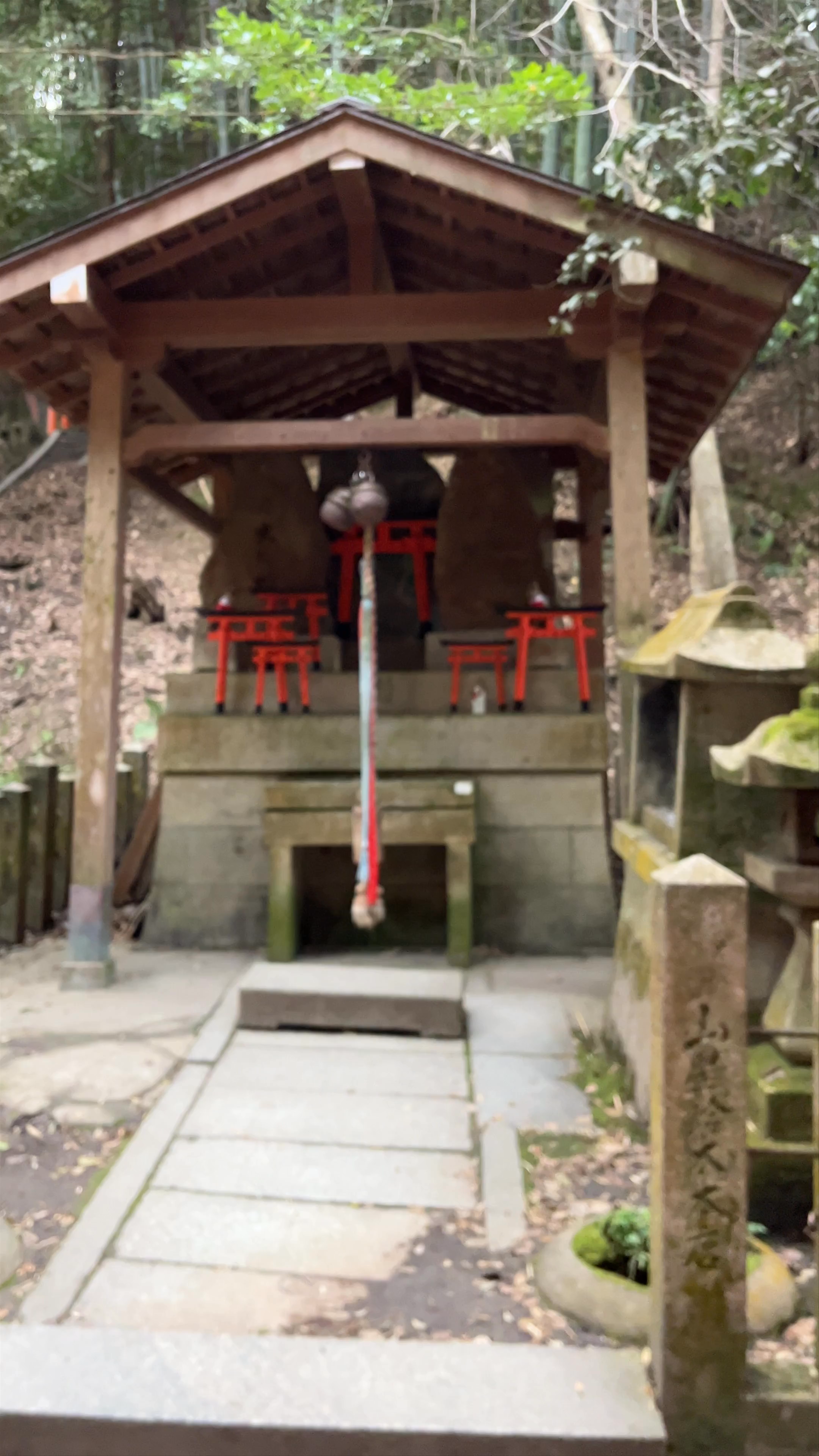 Shirahata-ko Shrine