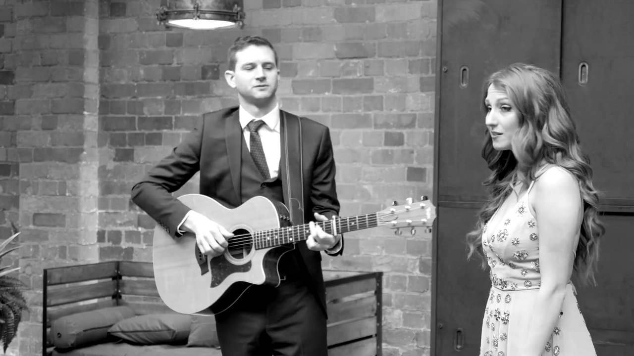 Sunbirds Duo - Perfect - video 5
