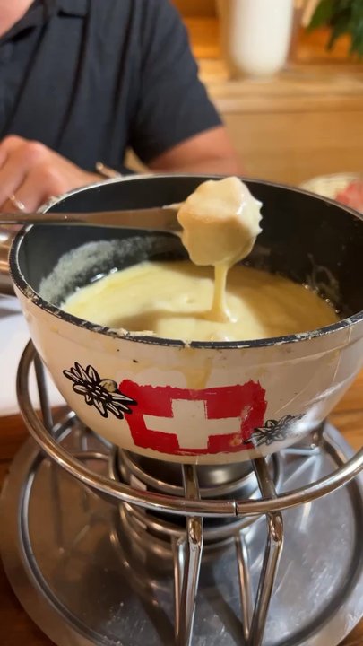 Chalet Beizli - Fondue - Swiss Food Near Me - Interlaken, BE
