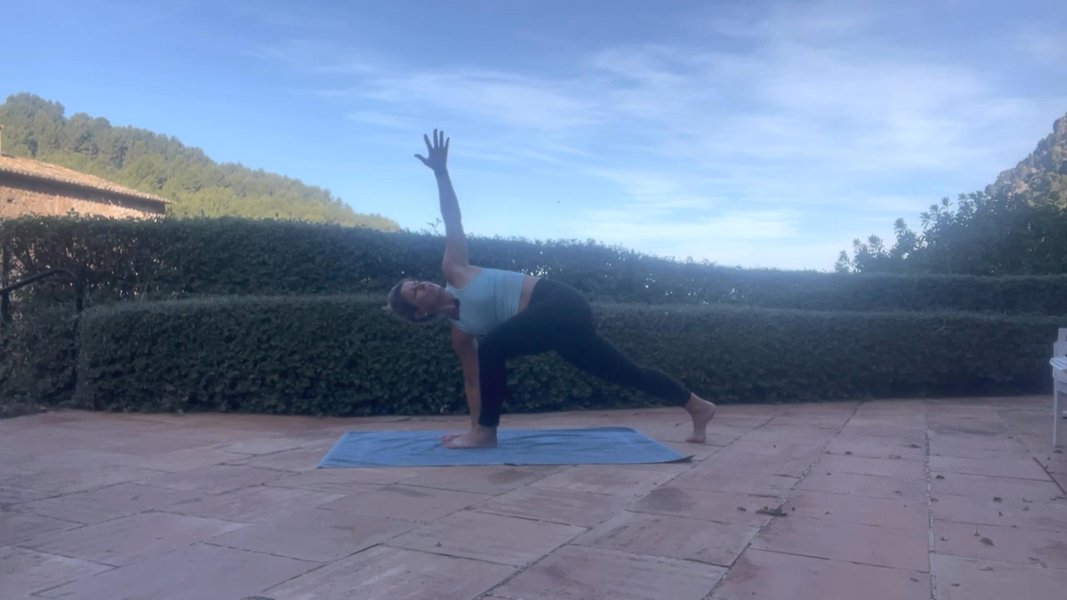 Sunrise OPEN STRONG Vinyasa Flow 🌊