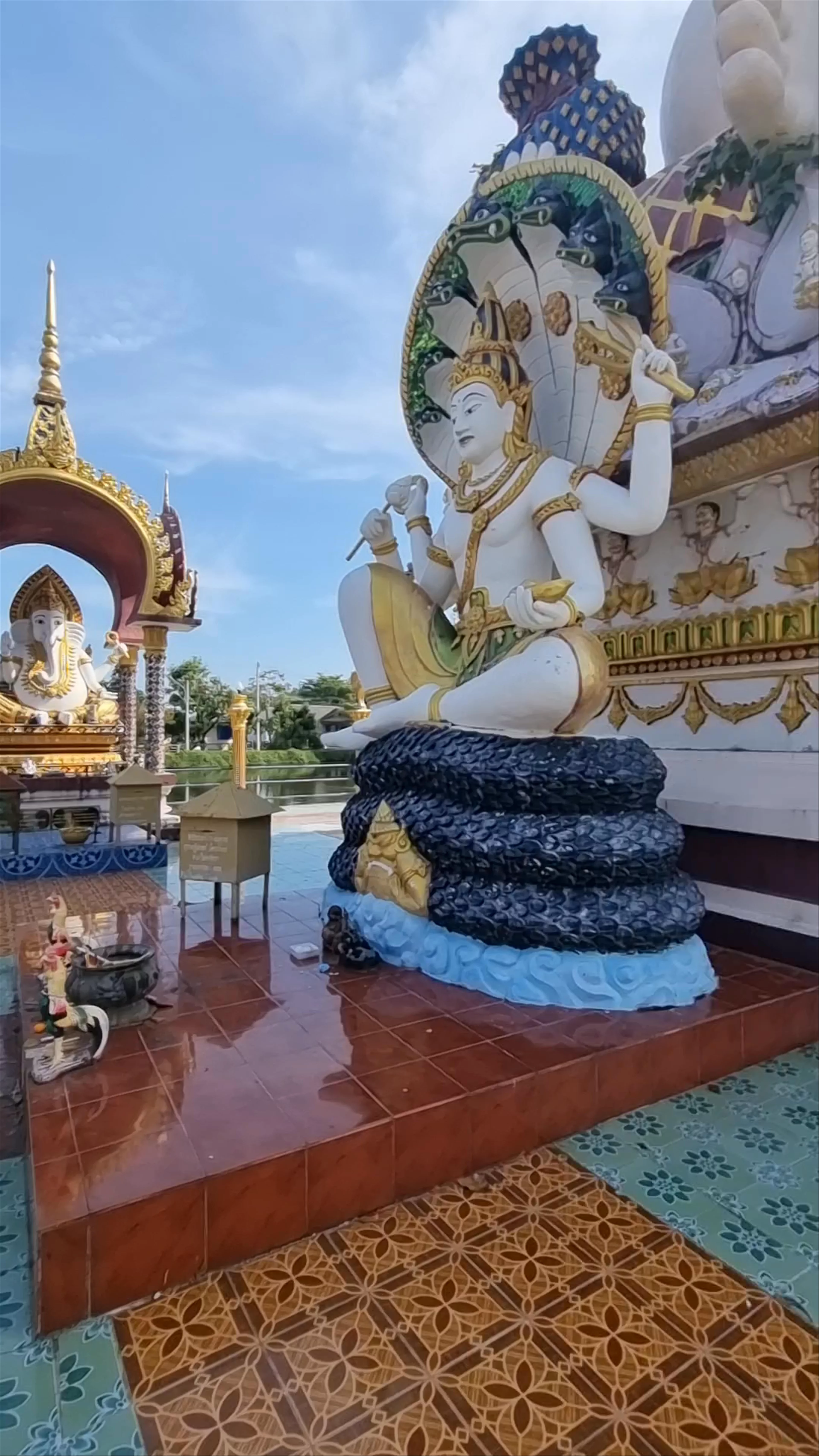 Statue of the Chinese Laughing Buddha