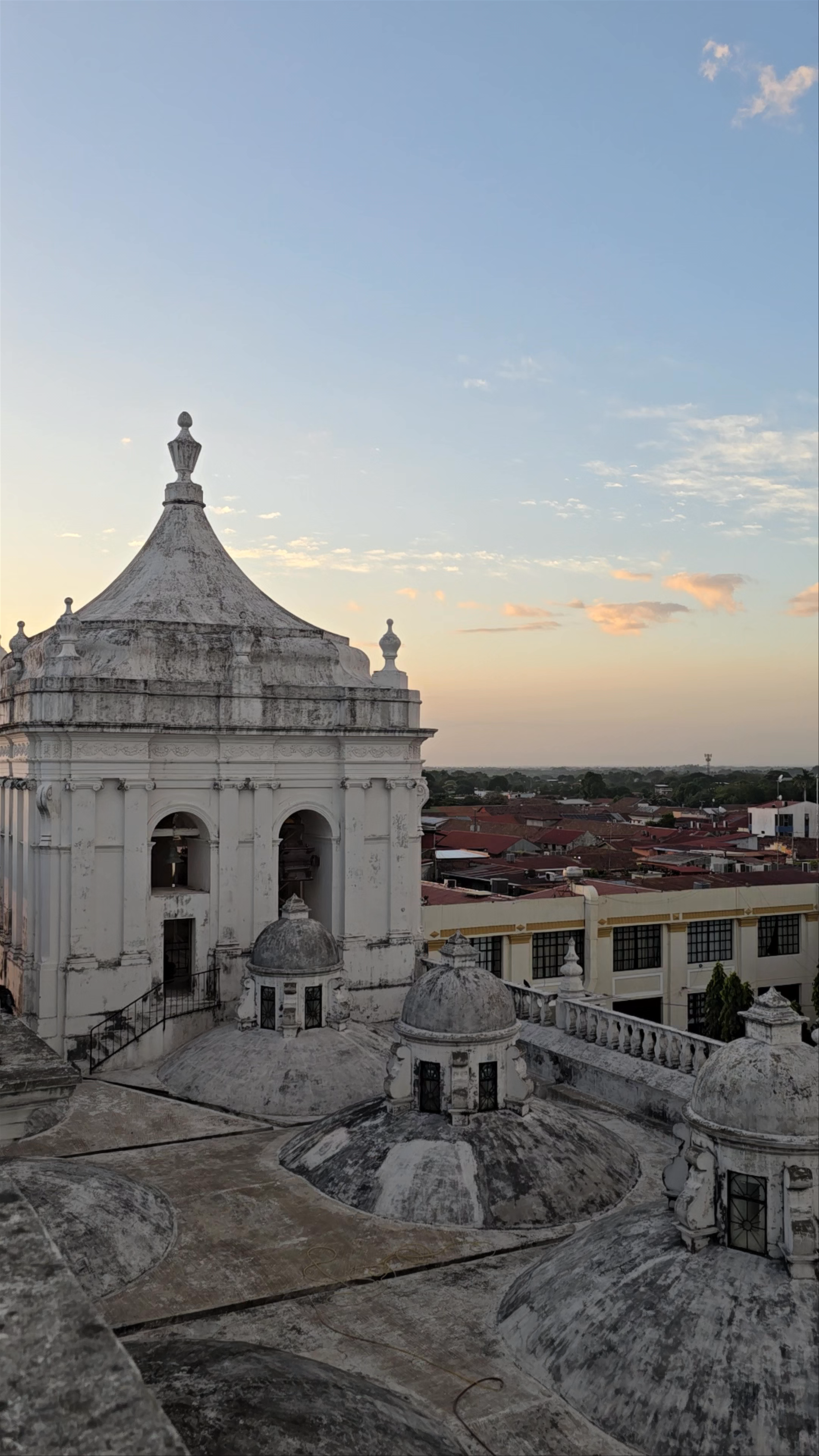 León Cathedral Tour