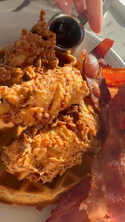 The Copper Kettle - This place is delicious. You can't go wrong with any menu selection. Their customer service is remarkable. Mary is attentive and kind. - Breakfast & Brunch Near Me - St. Pete Beach, Florida