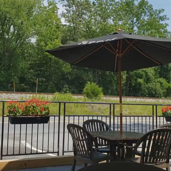 Hershey's Restaurant - American Near Me - Gaithersburg, Maryland