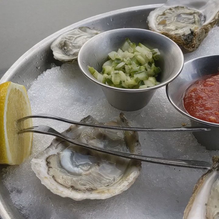 Eastend - Oysters - New American Near Me - Greenwich, Connecticut