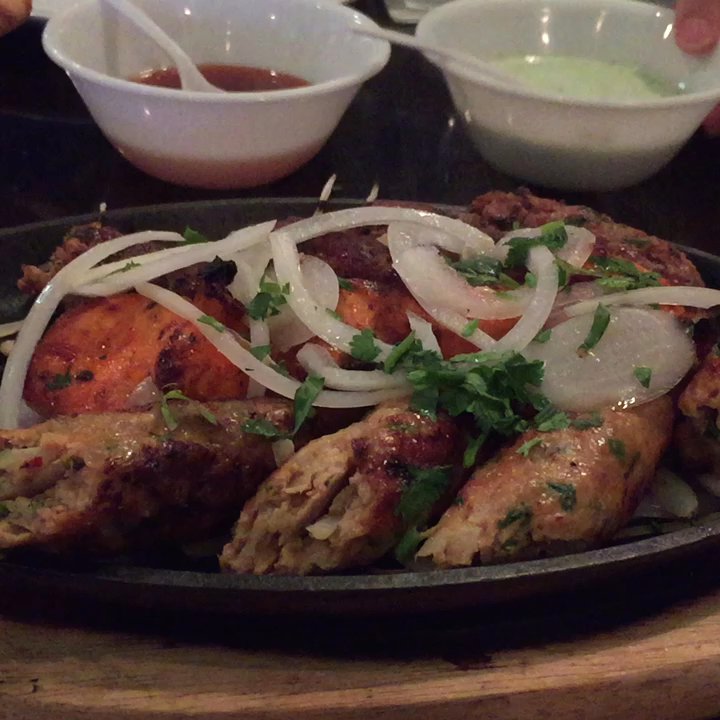 Dera - The Dera platter, and nan. Excellent food presentation, as well as delicious. - Pakistani Near Me - Springfield, Virginia