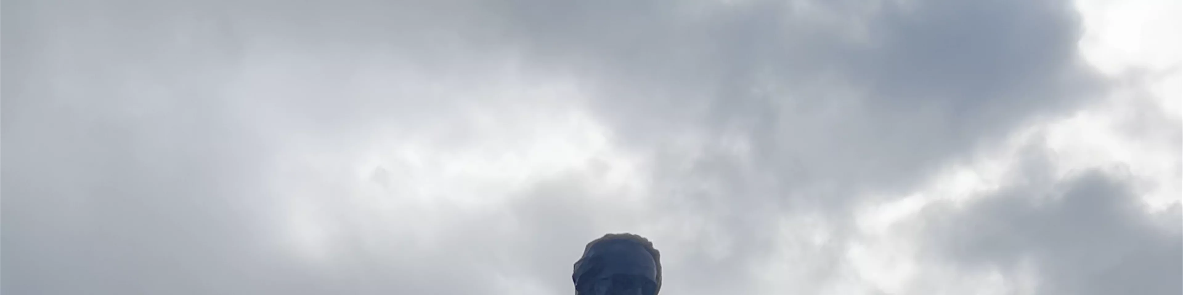Ibrahim Rugova Statue