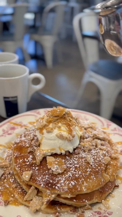 Eggstasy - Pouring syrup on the pancakes - Breakfast & Brunch Near Me - Phoenix, Arizona