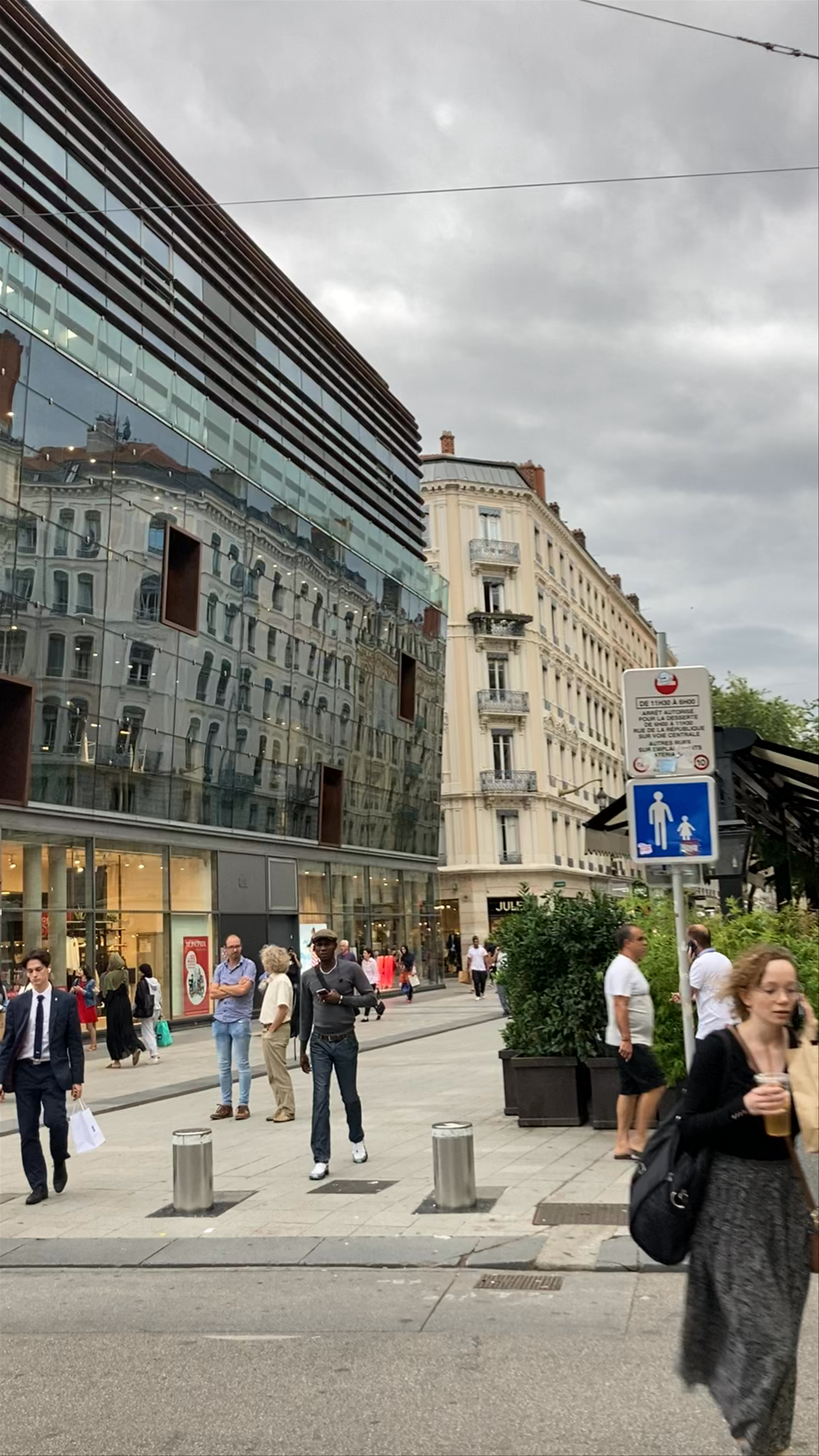Lyon Urban Pulse: Reflections on Rue de la République