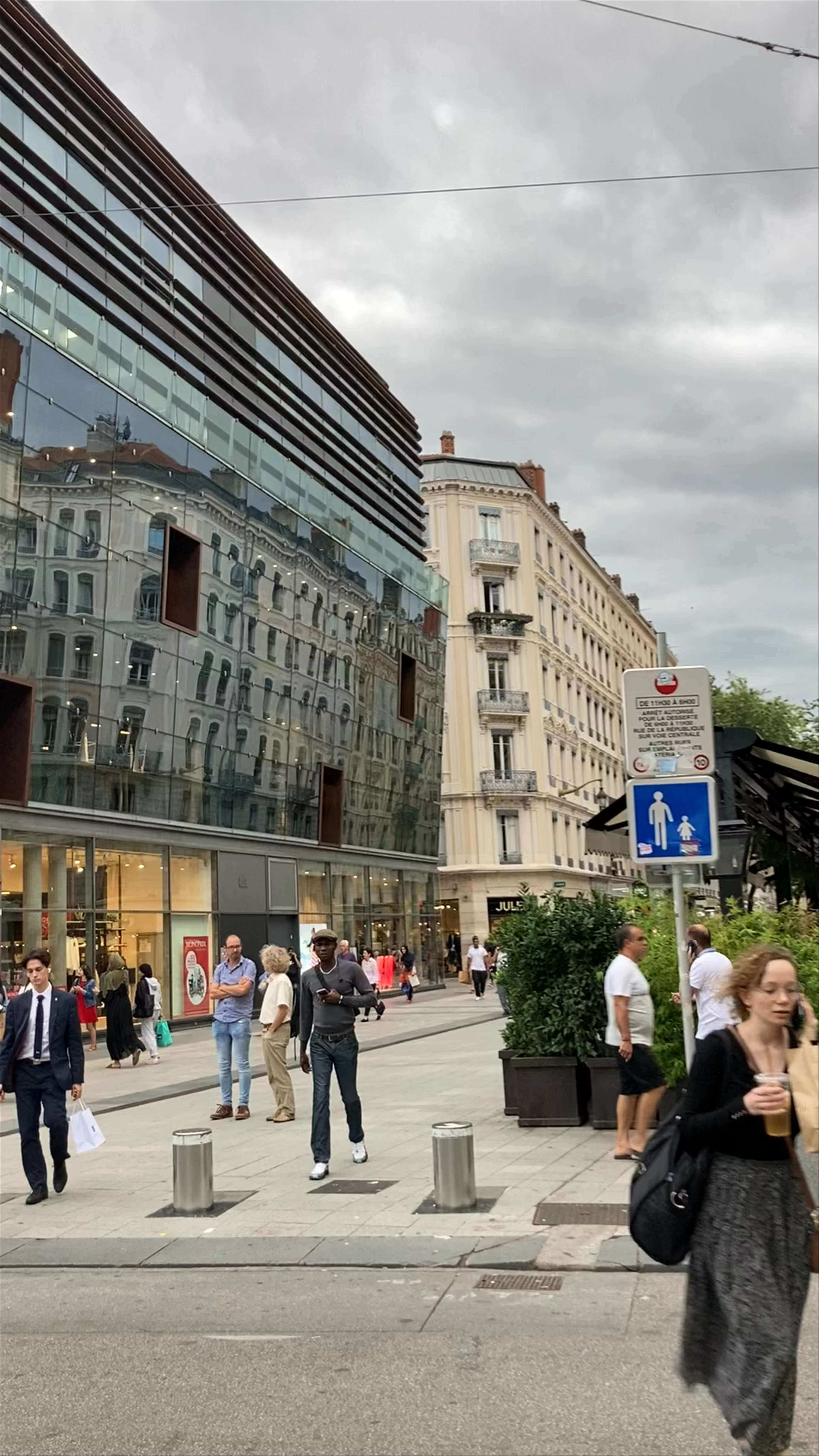 Monoprix, Rue de la République