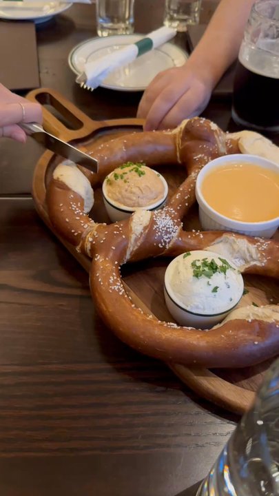Great Heart Brewing - Burgers Near Me - Olivette, Missouri