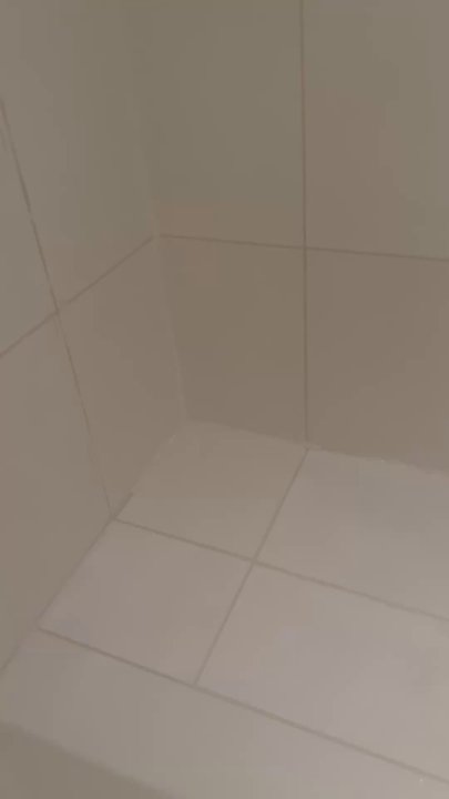 PRO Club Bellevue - Mold in executive lounge steam room - Gyms Near Me - Bellevue, Washington