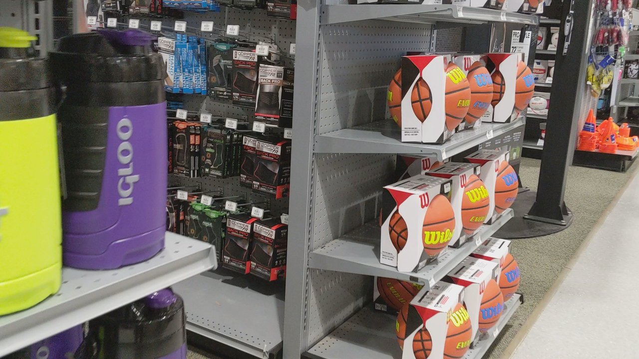 DICK'S Sporting Goods - Sports Wear Near Me - Canton, Michigan