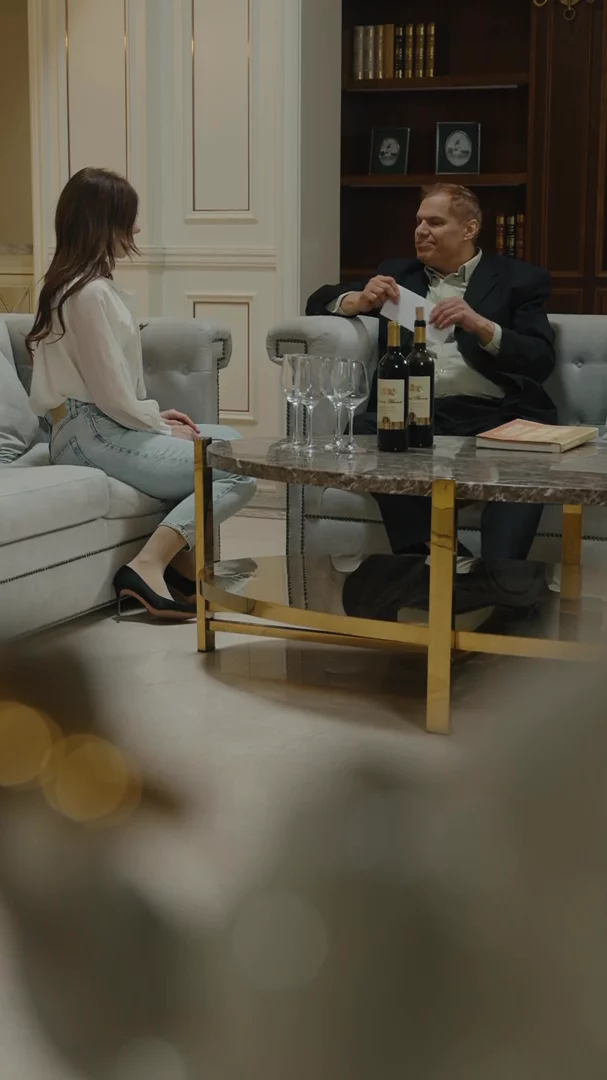 Sisters Have Crush On The Same Man - S1E22
