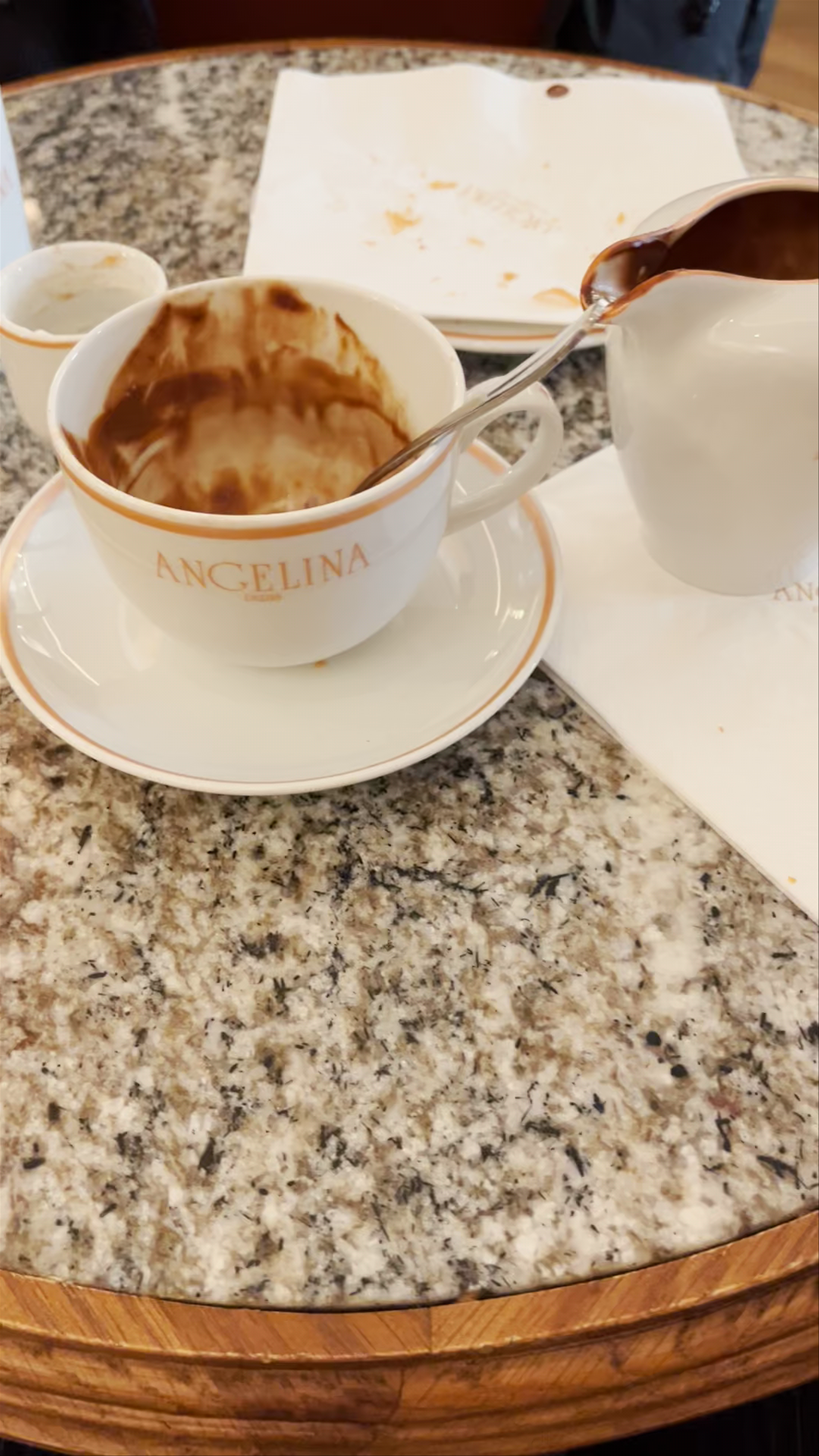 Angelina Paris – Alma