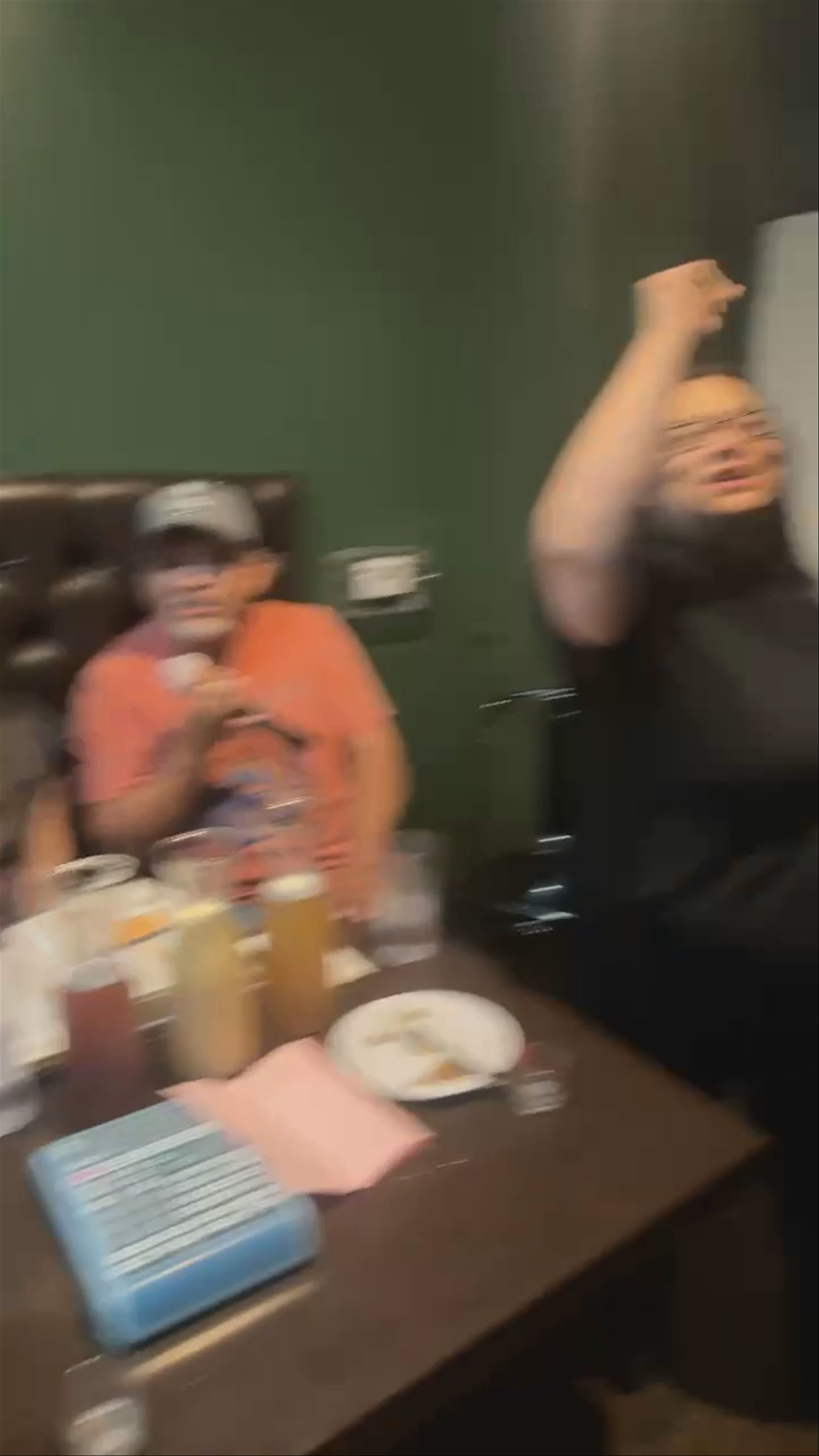 Live karaoke with the your favorite whatnotters 