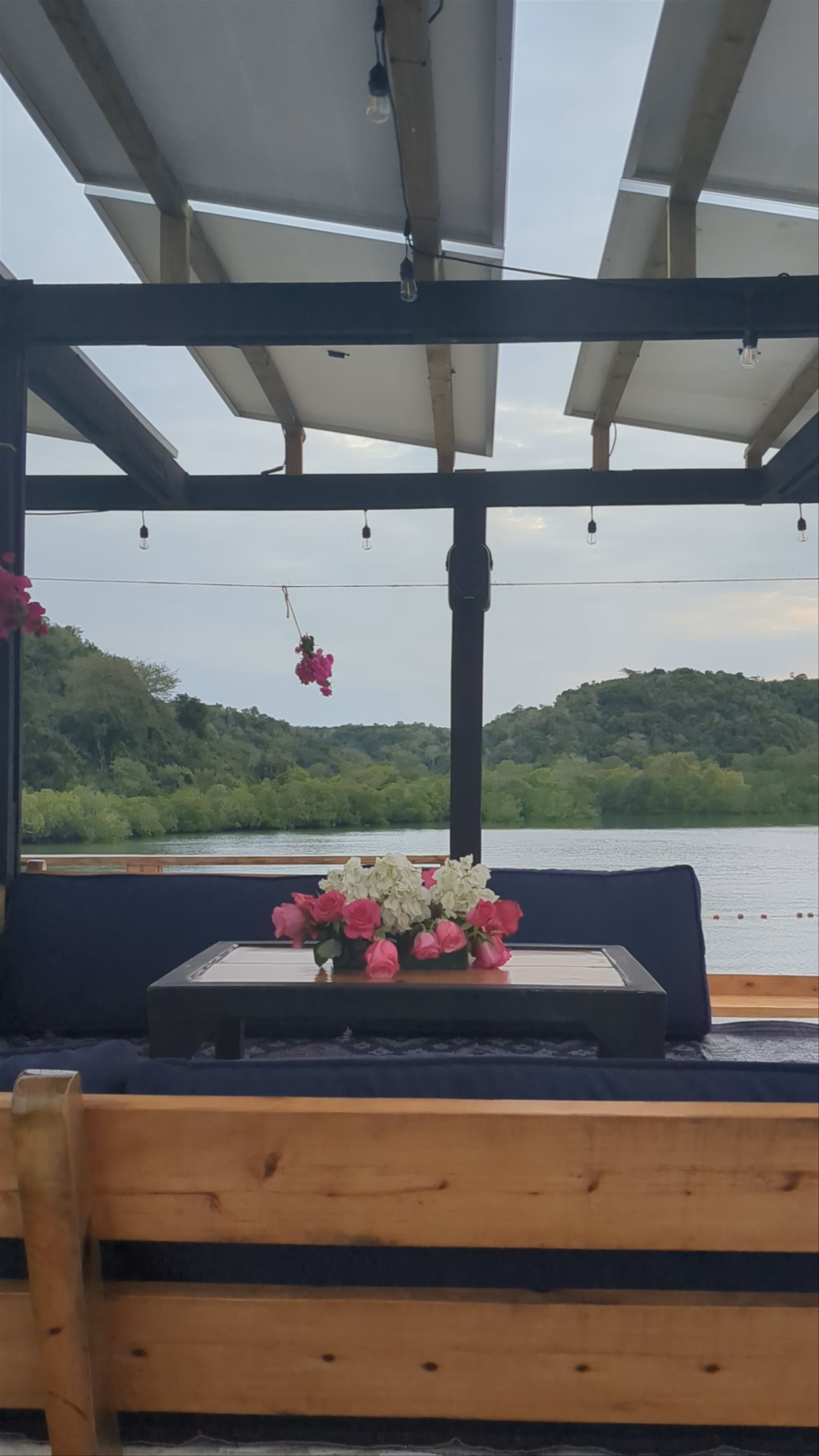 Salty’s on the creek