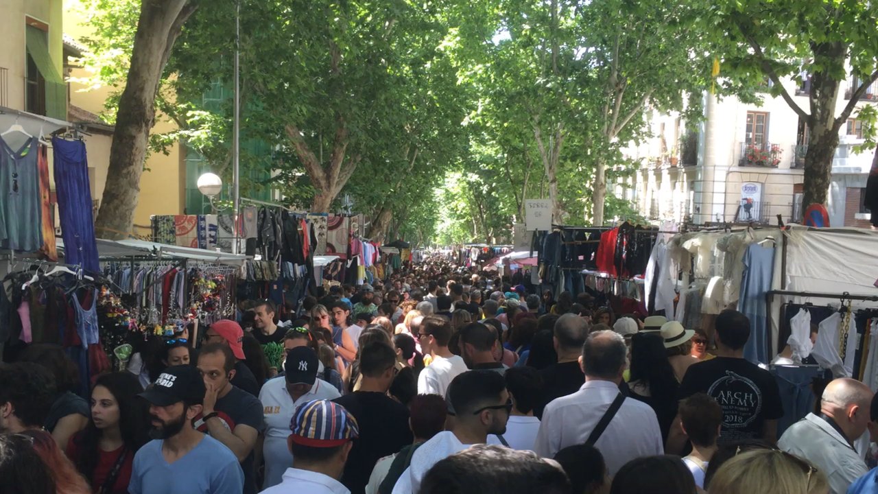 El Rastro - Flea Markets Near Me - Madrid, M