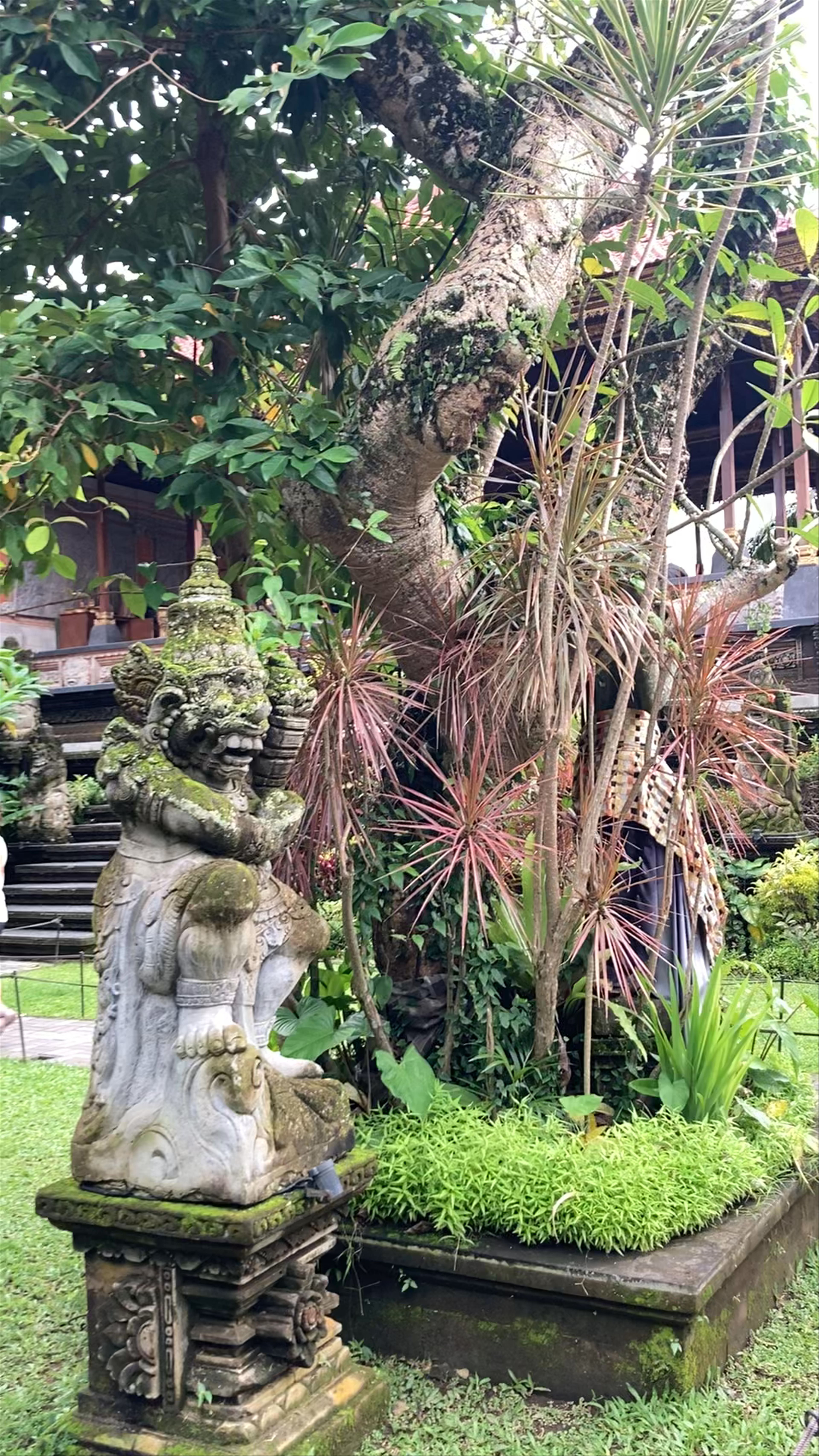 Ubud Palace: Majestic Heritage in the Heart of Bali