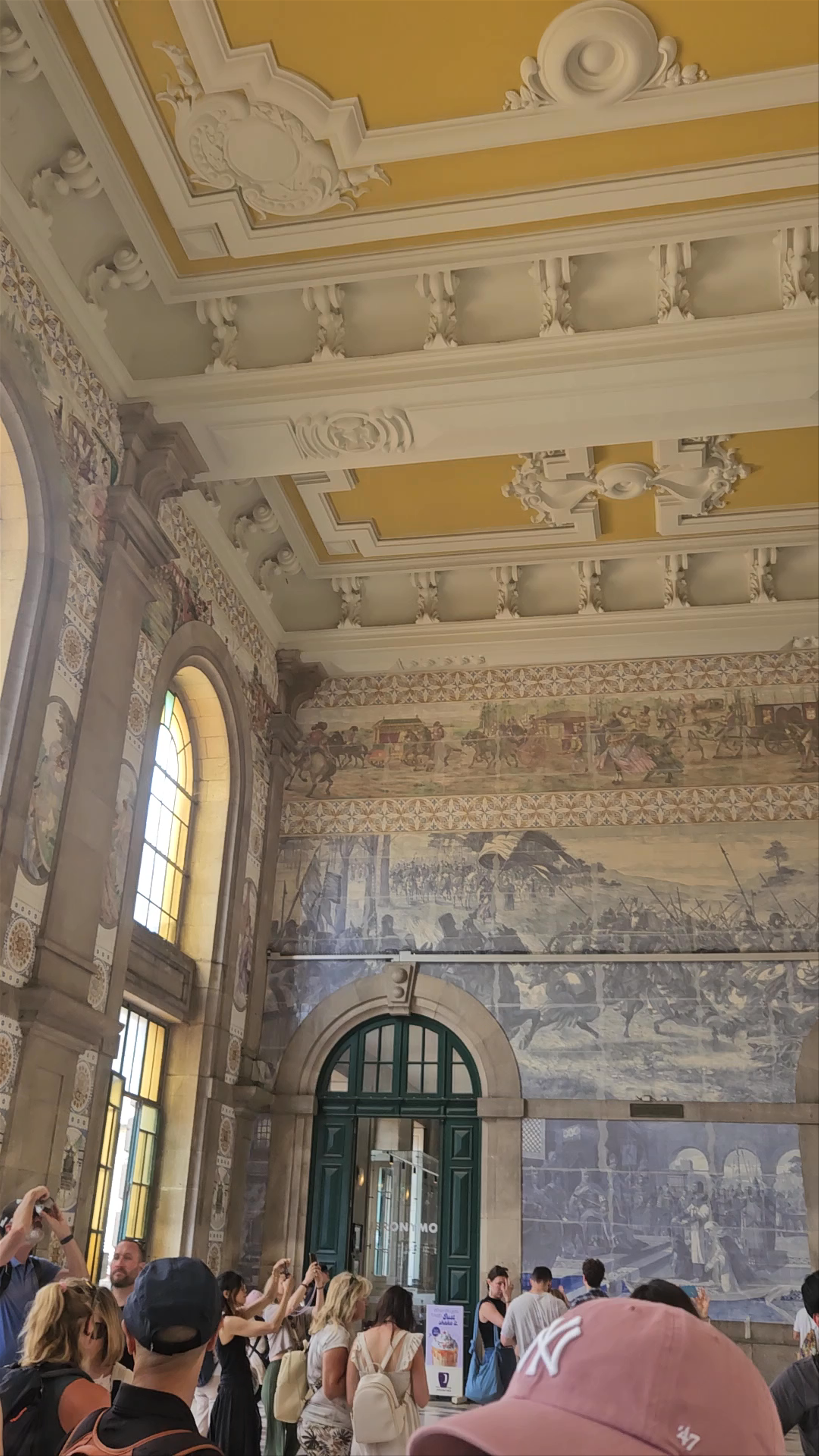 São Bento Station