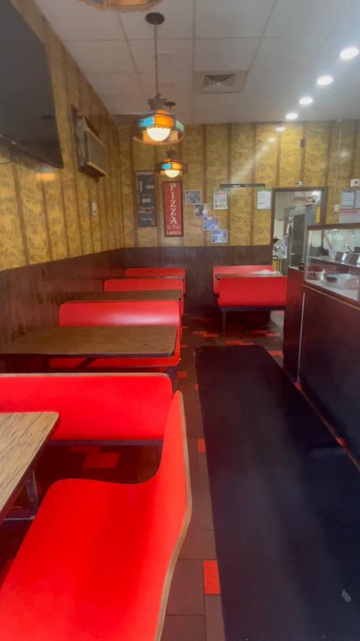 Maria's Pizza - Interior - Pizza Near Me - Brooklyn, New York