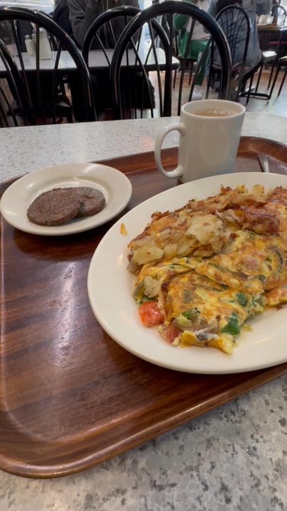 Valois - Everything omelette with hash browns.. DELICIOUS! - Breakfast & Brunch Near Me - Chicago, Illinois
